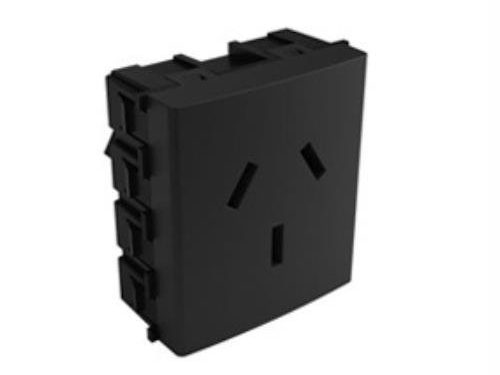 TOMACORRIENTE 20A GRIS