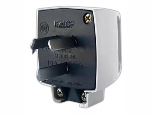 Ficha Macho con Manija 10 A - Blanco